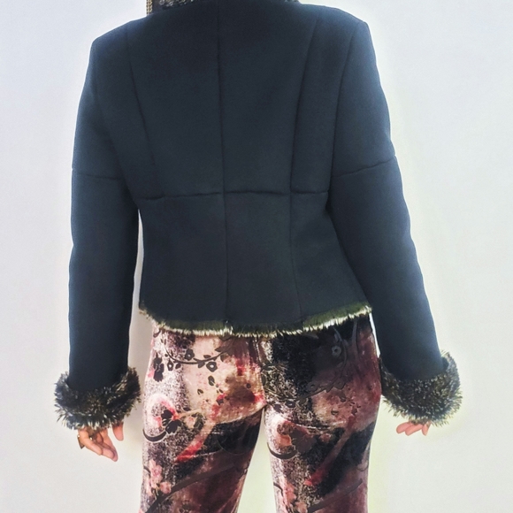 Fur Trimmed Coat - Picture 4 of 7